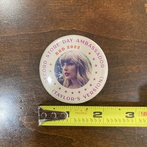 Taylor Swift Record Store Day Ambassador Pin